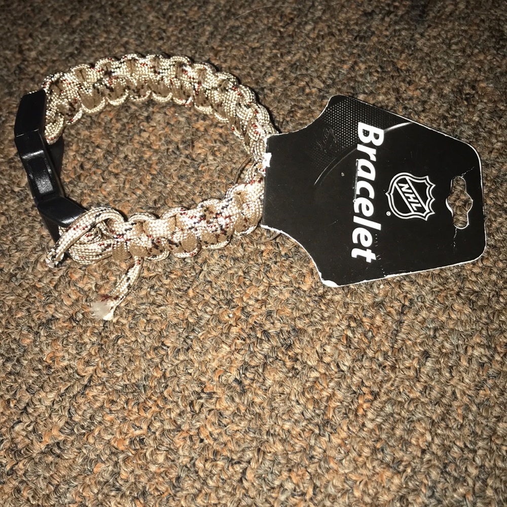 St. Luis Blues NHL Bracelet NWT
